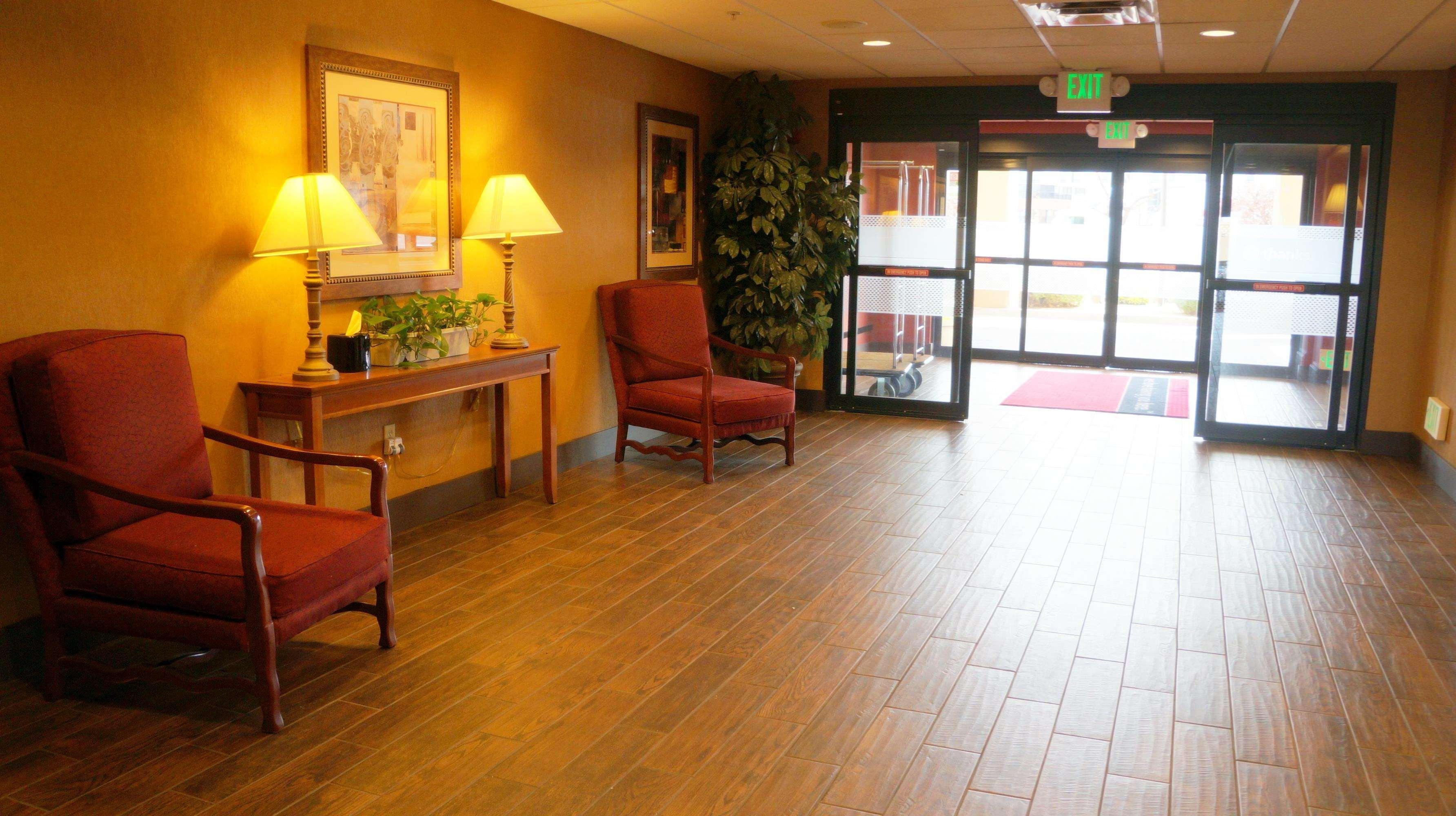 Hampton Inn & Suites Kingman Exterior photo